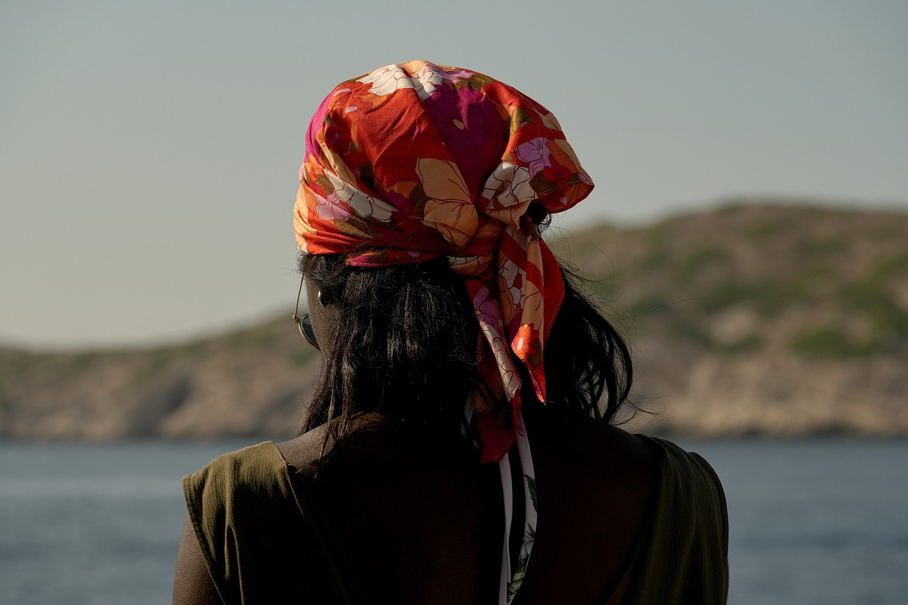 comment mettre un bandana dans ses cheveux